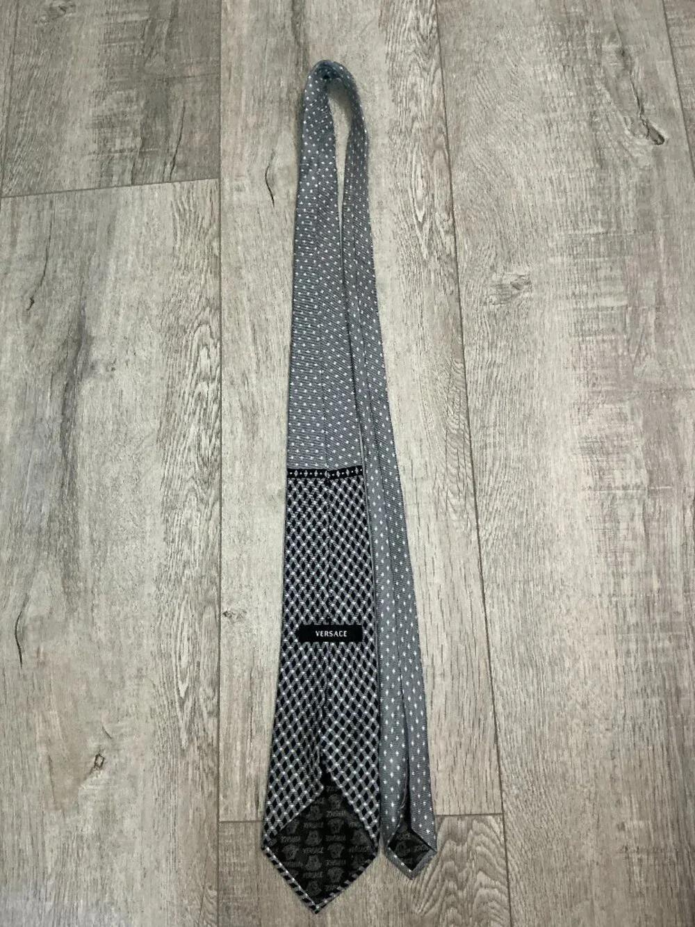 Gianni Versace Gray Black Geometric Silk Tie - Flawed
